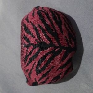 💕ST. JOHN💕 Animal Print Face Mask ~ Burgundy Tiger Stripe Print NWT